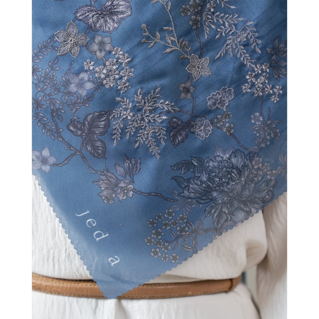KAZUMI SCARF - JEDA
