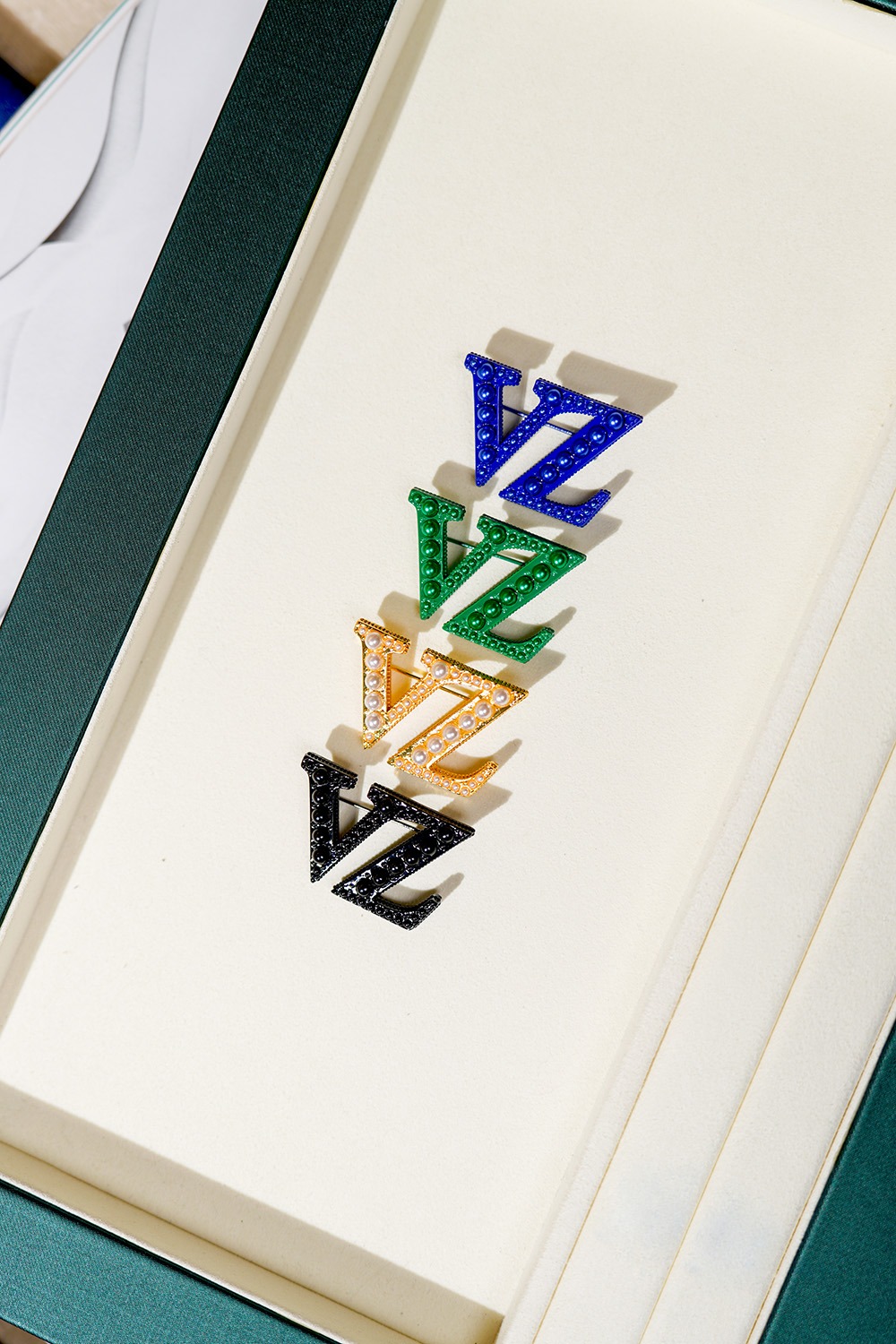 GLEAM BROOCH - VIVI ZUBEDI