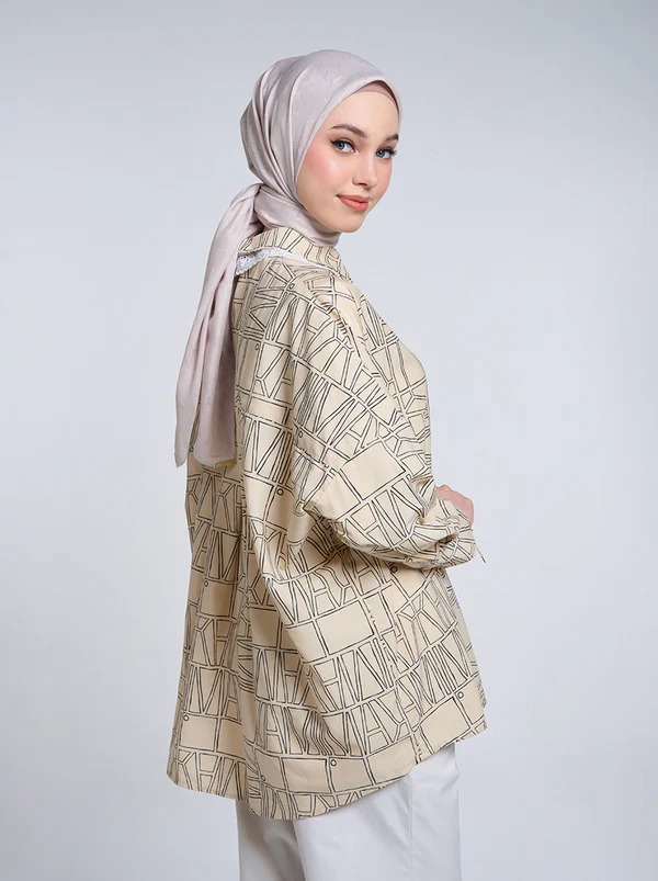 YENA EMBROIDERY COLLAR TOP - KAMI