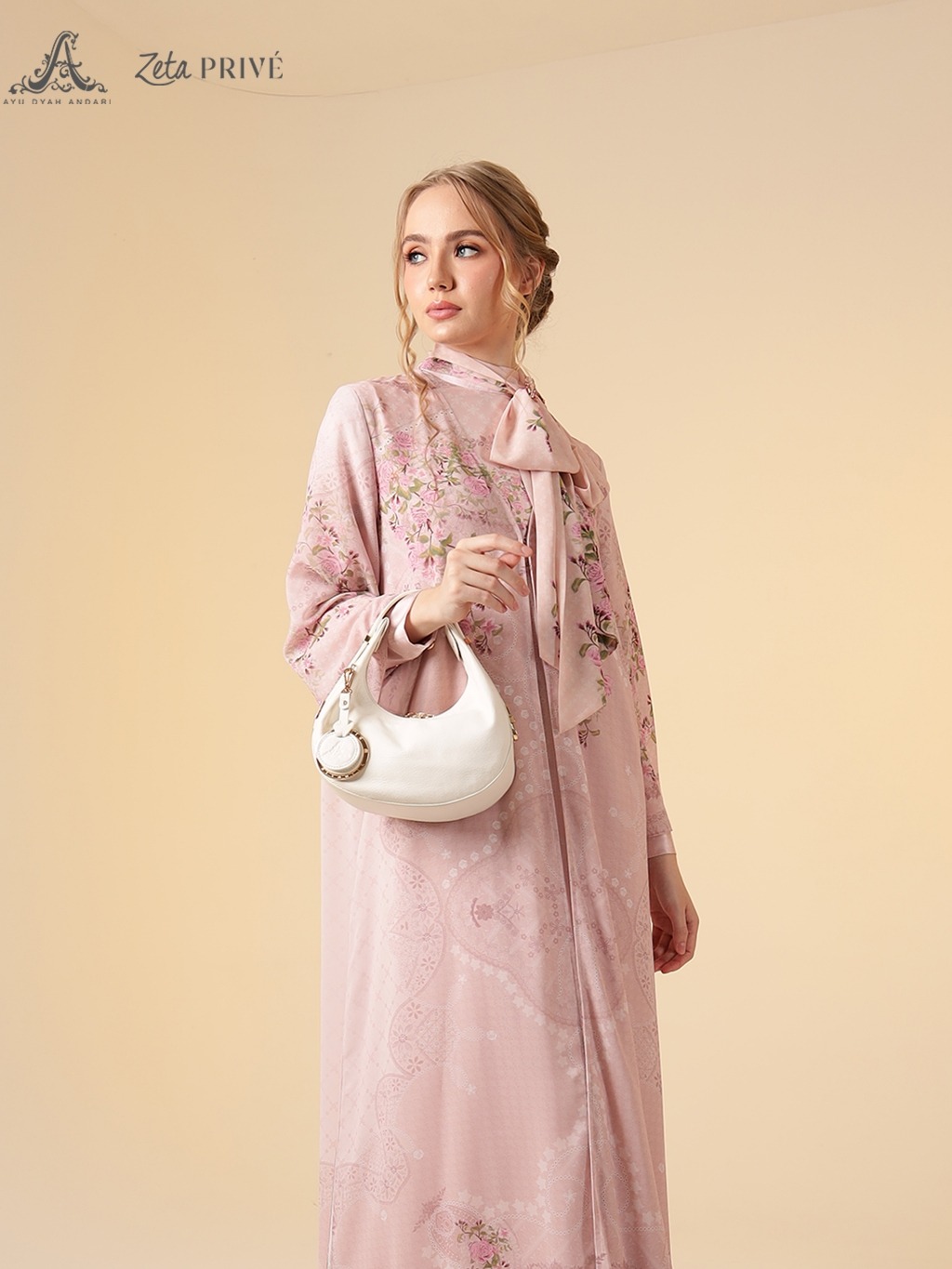 CHERRIS SET - AYU DYAH ANDARI