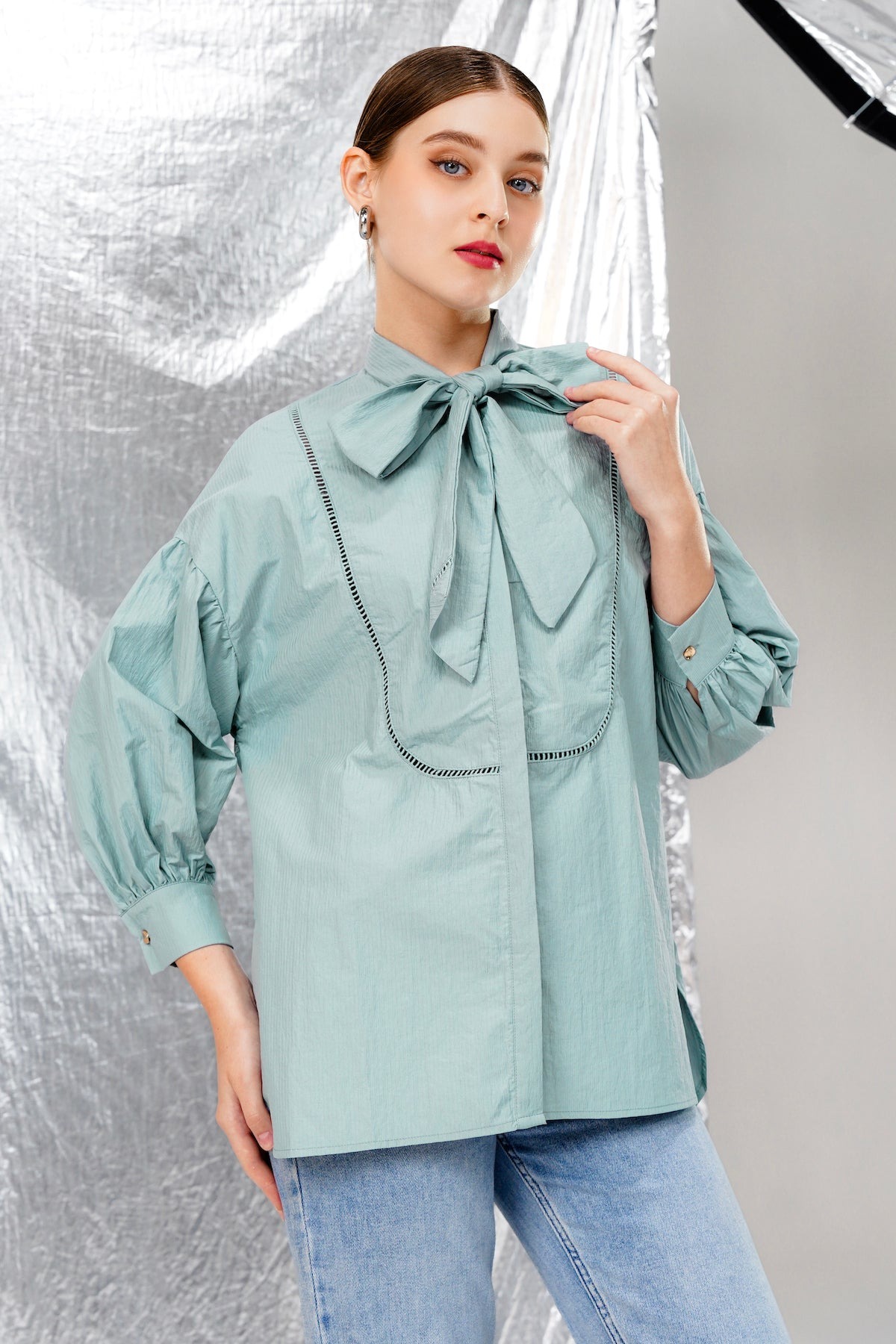 LUCY BOW TIE SHIRT BLUE - BENANG JARUM