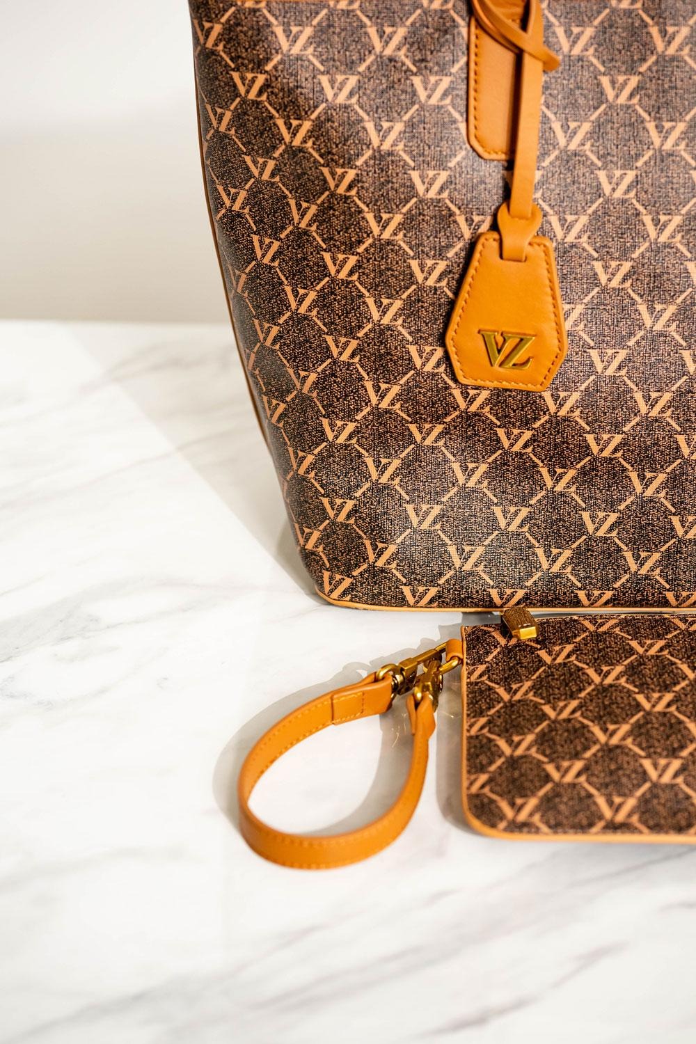 TOTE BAG MONOGRAM PRINTED LEATHER - VIVI ZUBEDI