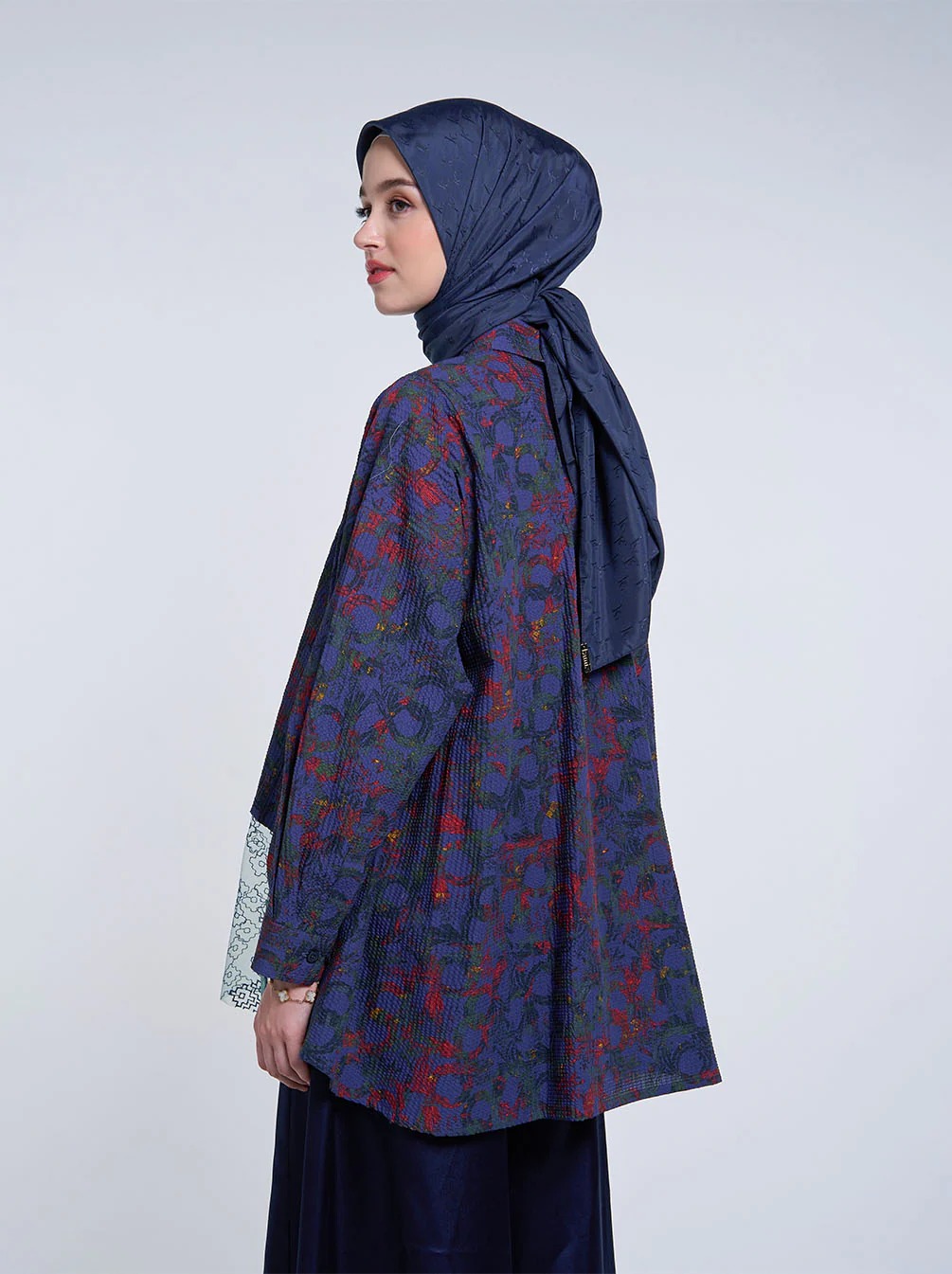 DANILA LACE TOP NAVY - KAMI