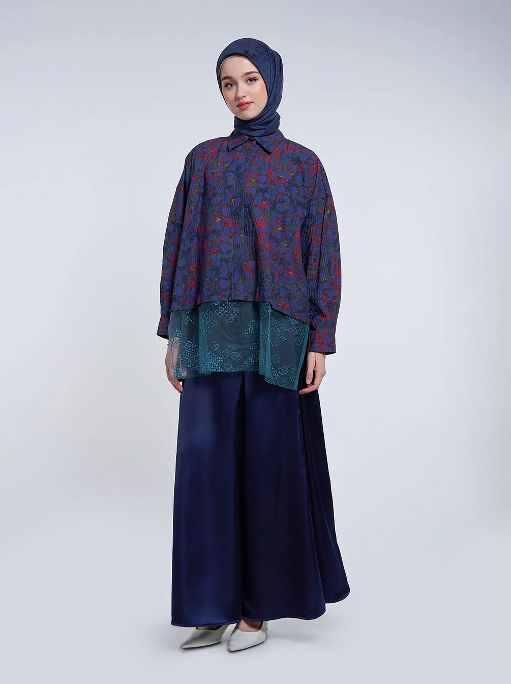 DANILA LACE TOP NAVY - KAMI