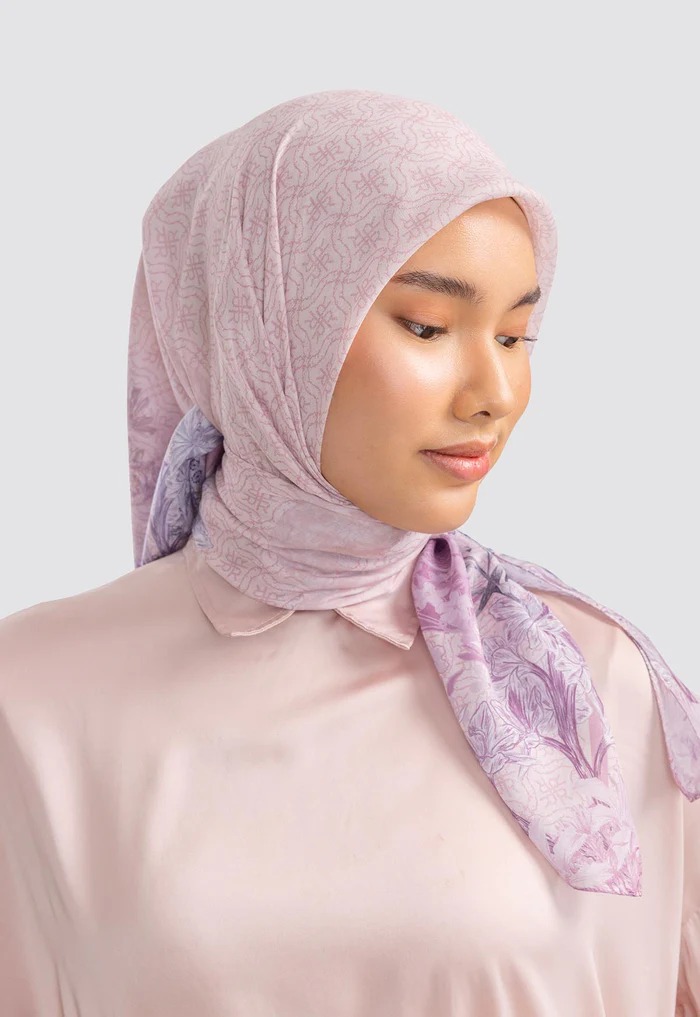 QUINN SCARF - RIA MIRANDA