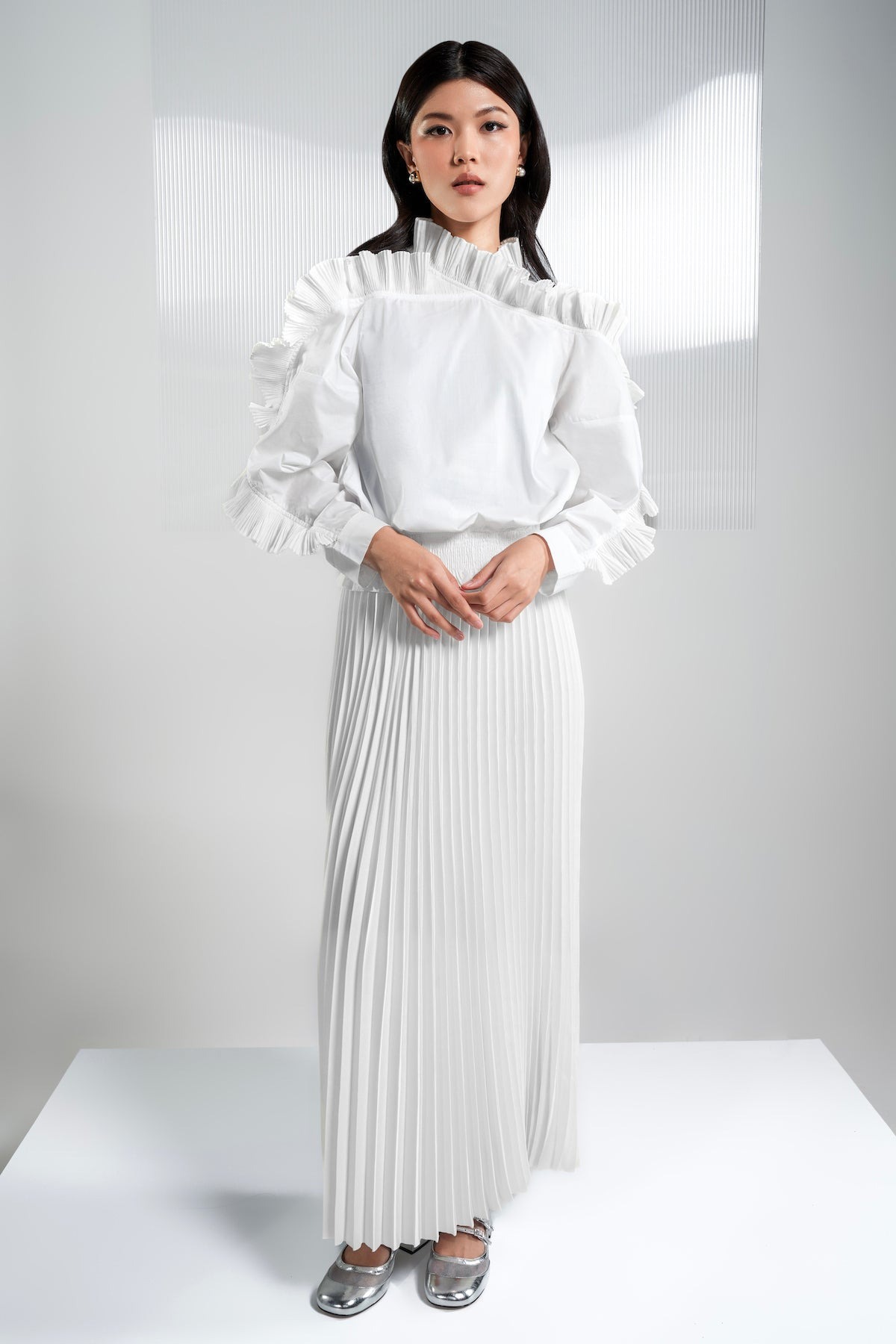 SUMMER RUFFLED BLOUSE - BENANG JARUM