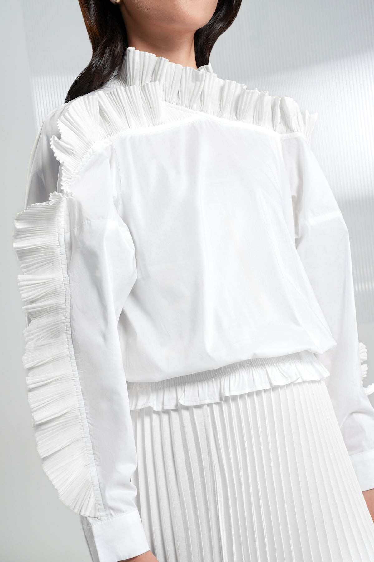 SUMMER RUFFLED BLOUSE - BENANG JARUM