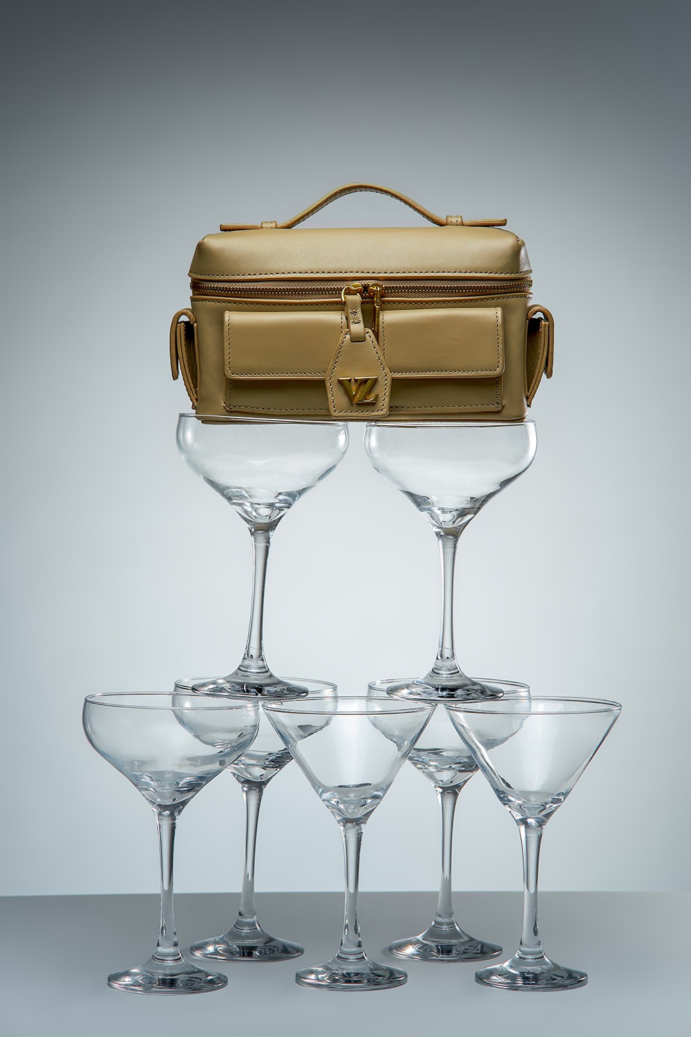 CARRY ME BAG PLAIN - VIVI ZUBEDI