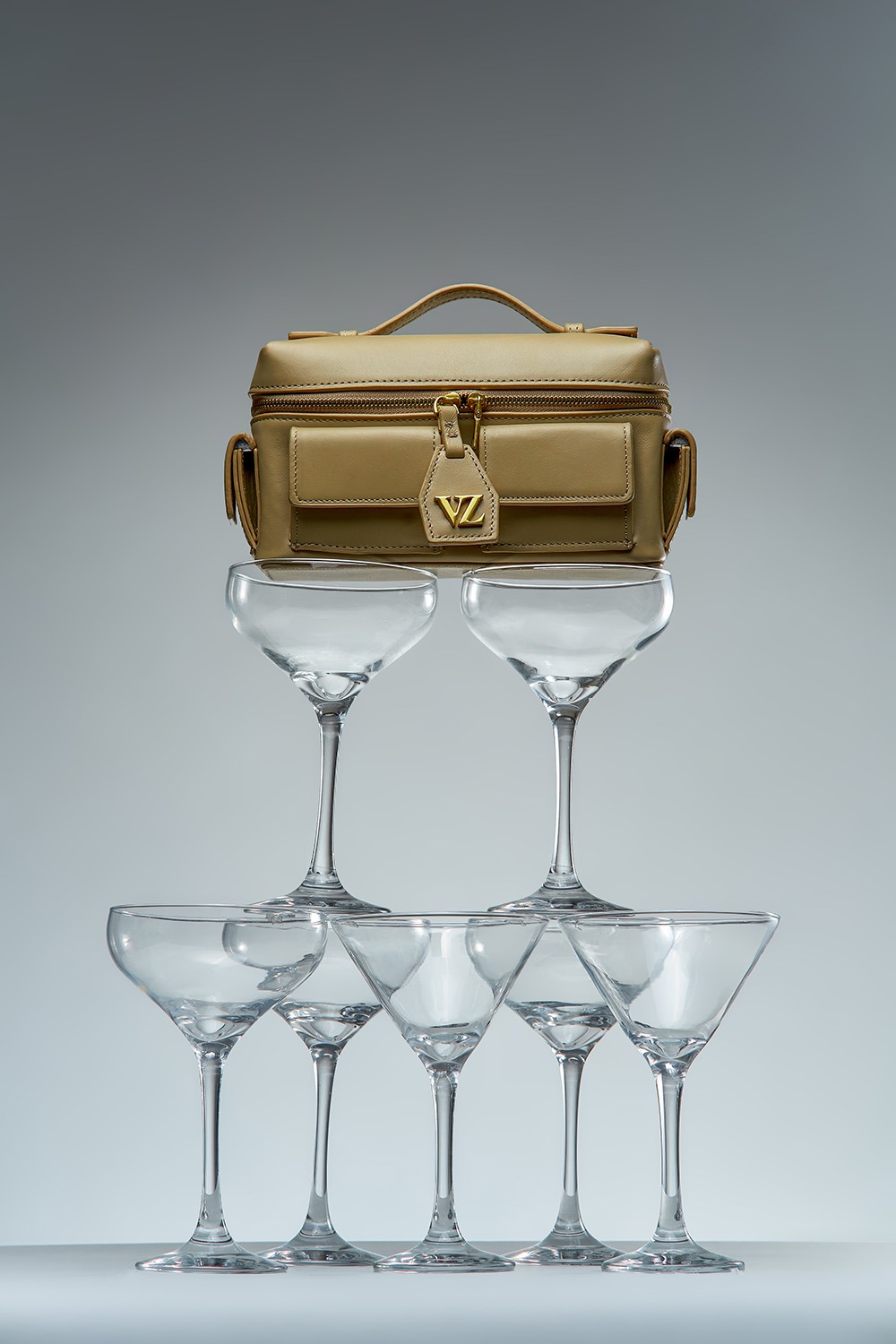 CARRY ME BAG PLAIN - VIVI ZUBEDI