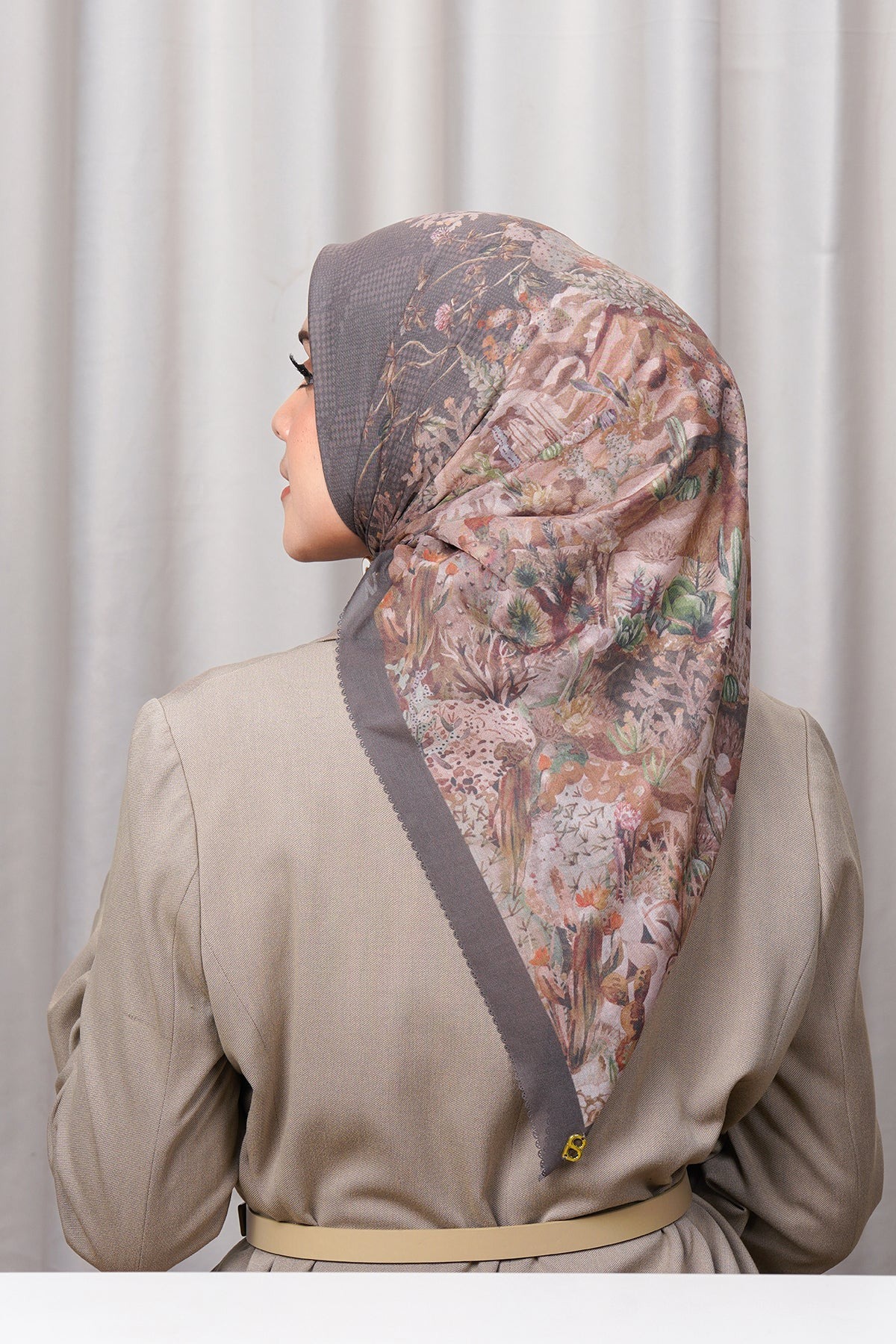 THE YUCCA VOILE SQUARE - BUTTONSCARVES