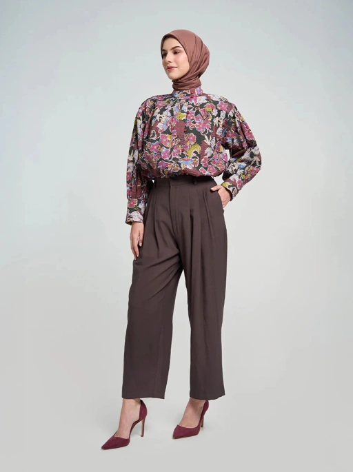 Image of NELY STRAIGHT PANTS DARK TAUPE - KAMI