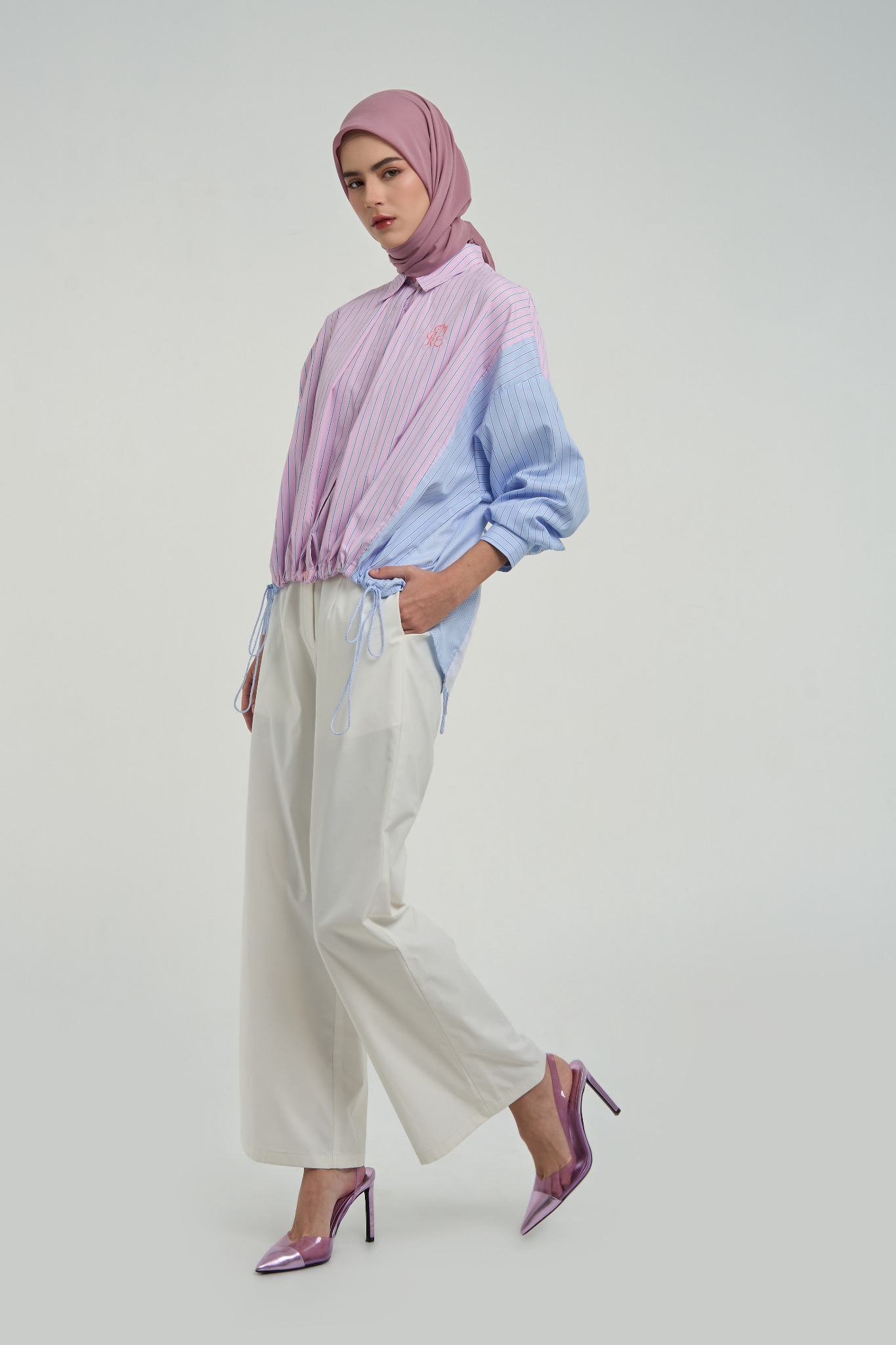 YUA GATHERED TOP PINK BLUE - KAMI