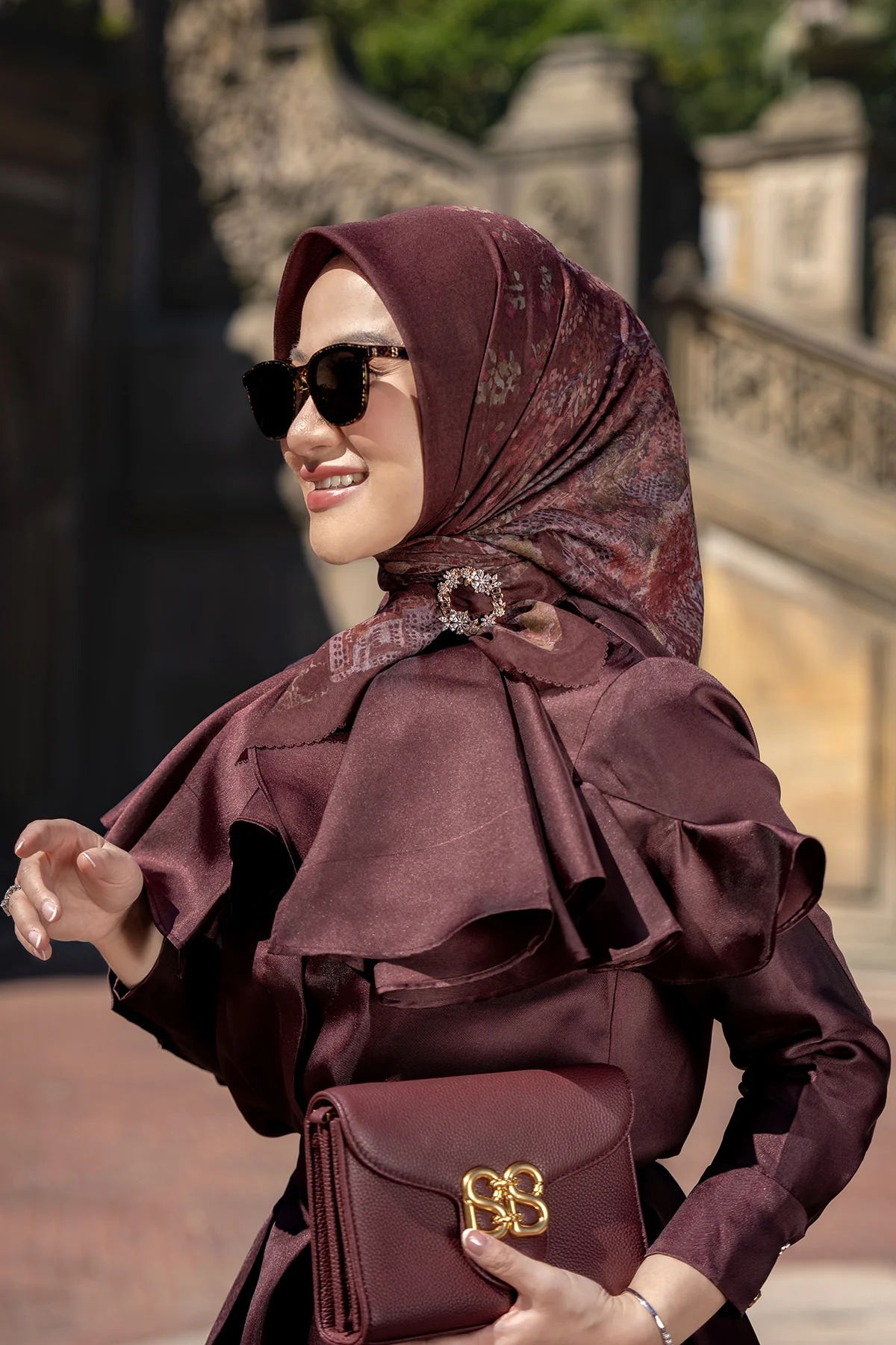 NEW YORK 4 WISDOM VOILE SQUARE - BUTTONSCARVES