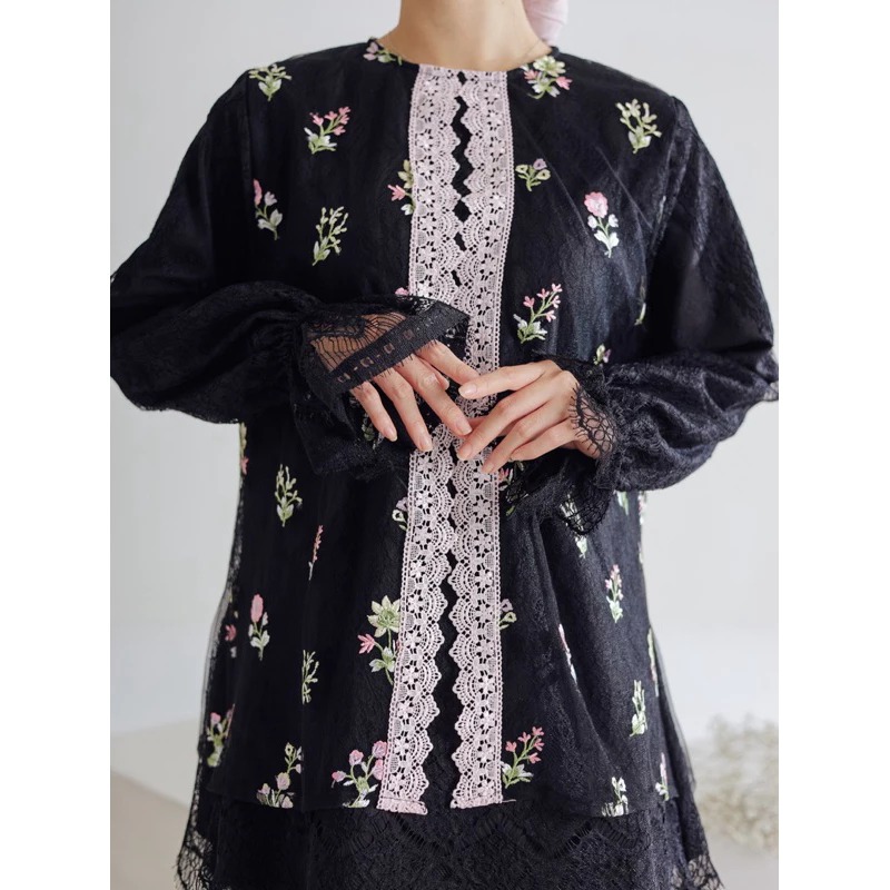 HASYA TOP - SIMPLYVEEWEE