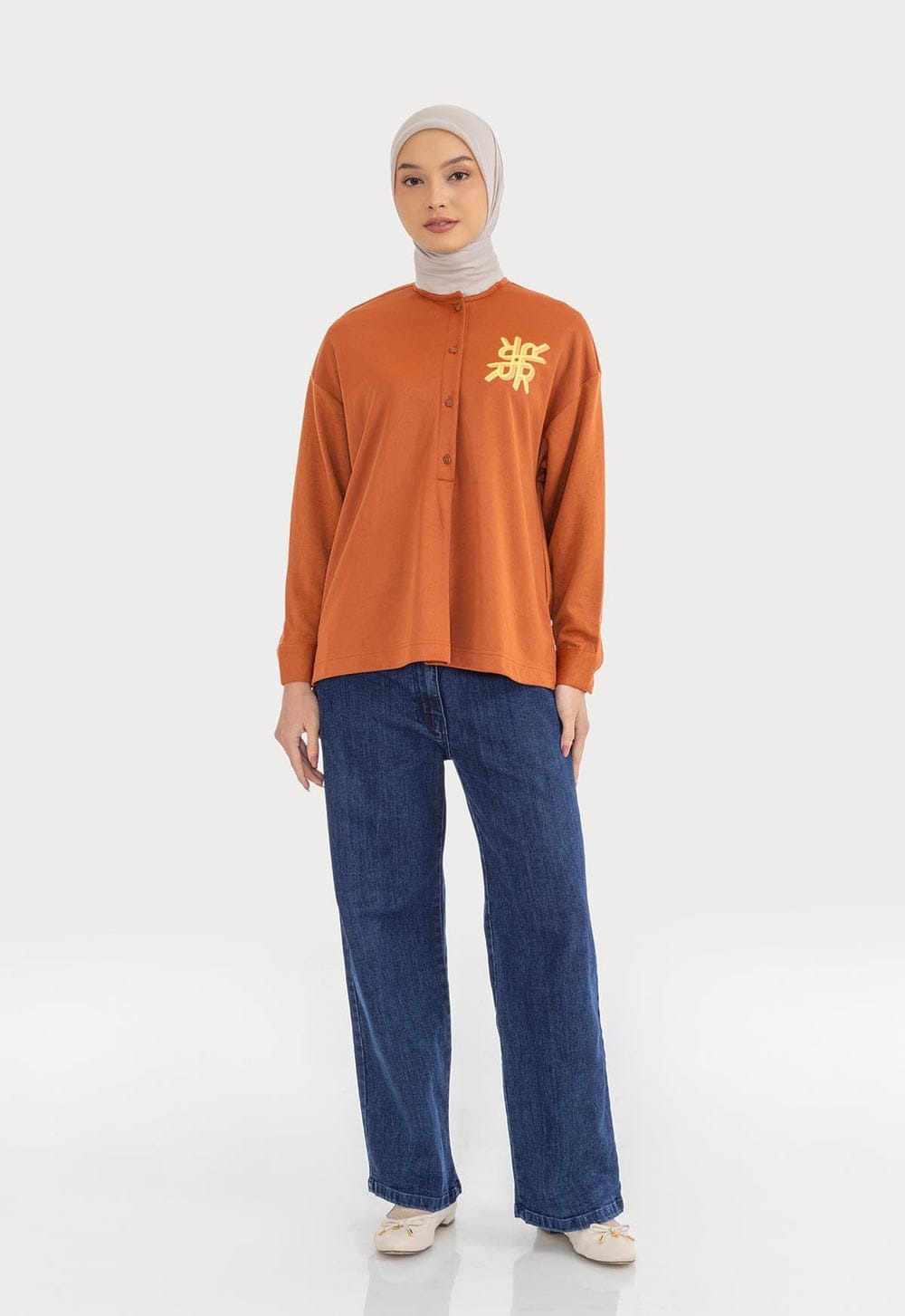 ARIA SWEATERSHIRT - RIA MIRANDA