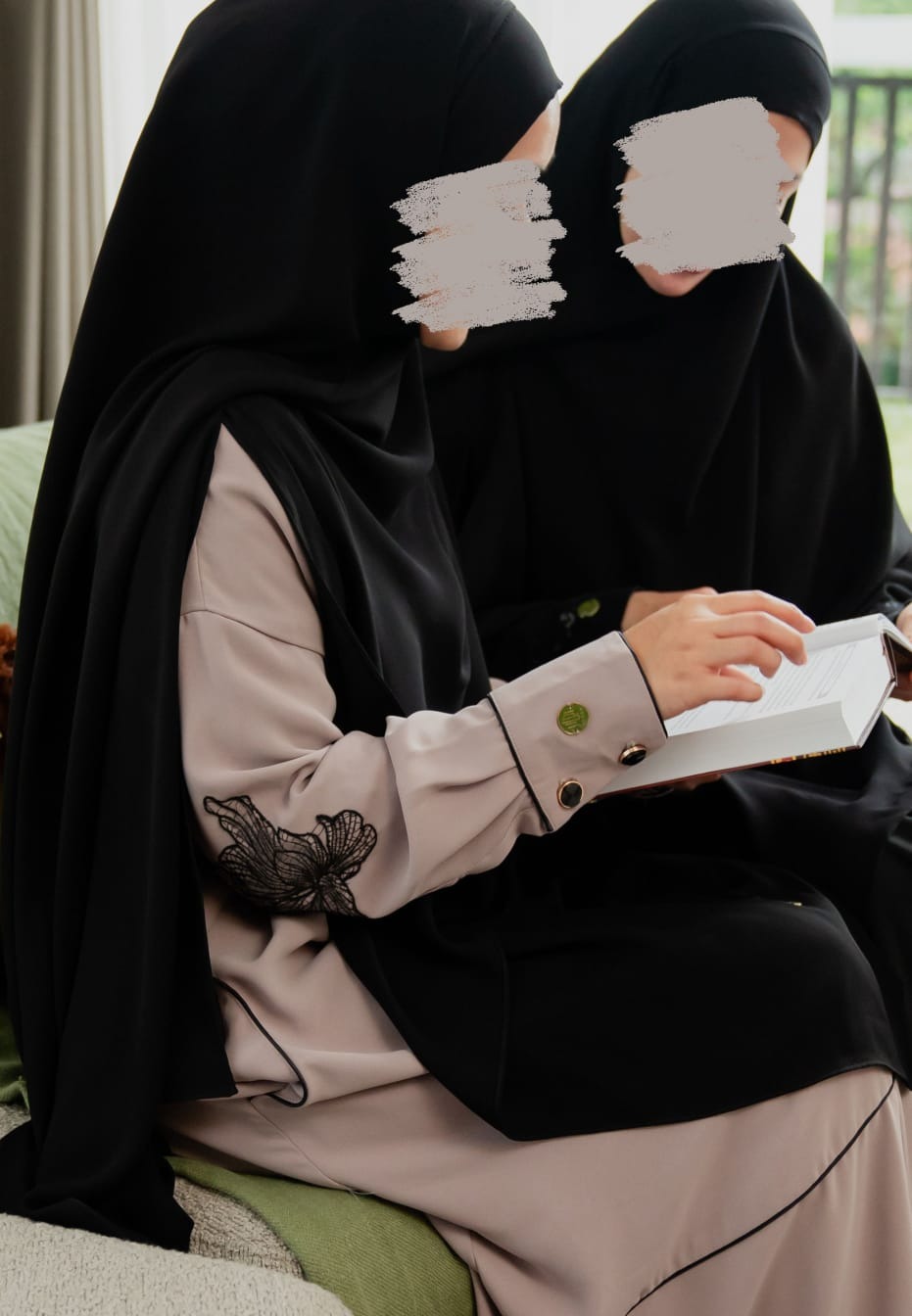 NAJRAN PIPING LACE ABAYA - ITSAR