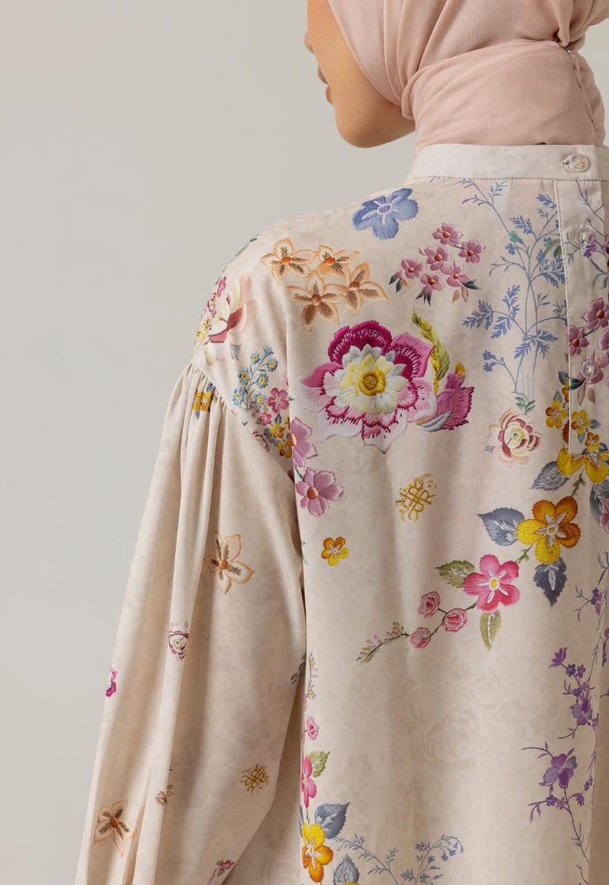 EMMA DRESS CREAM - RIA MIRANDA