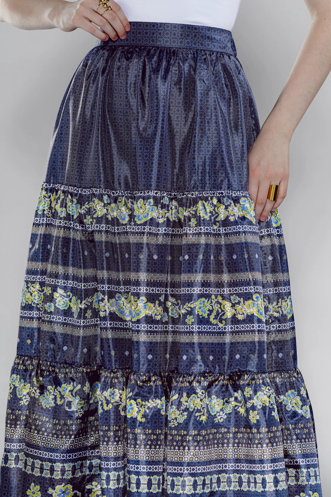 ADARA TIERED SKIRT - BENANG JARUM