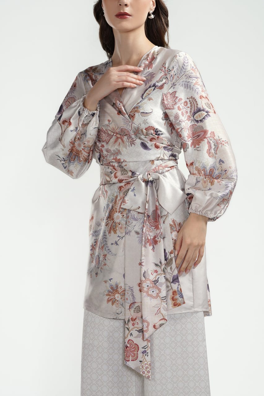 FESTIVE FINESSE WRAP OUTER - BENANG JARUM