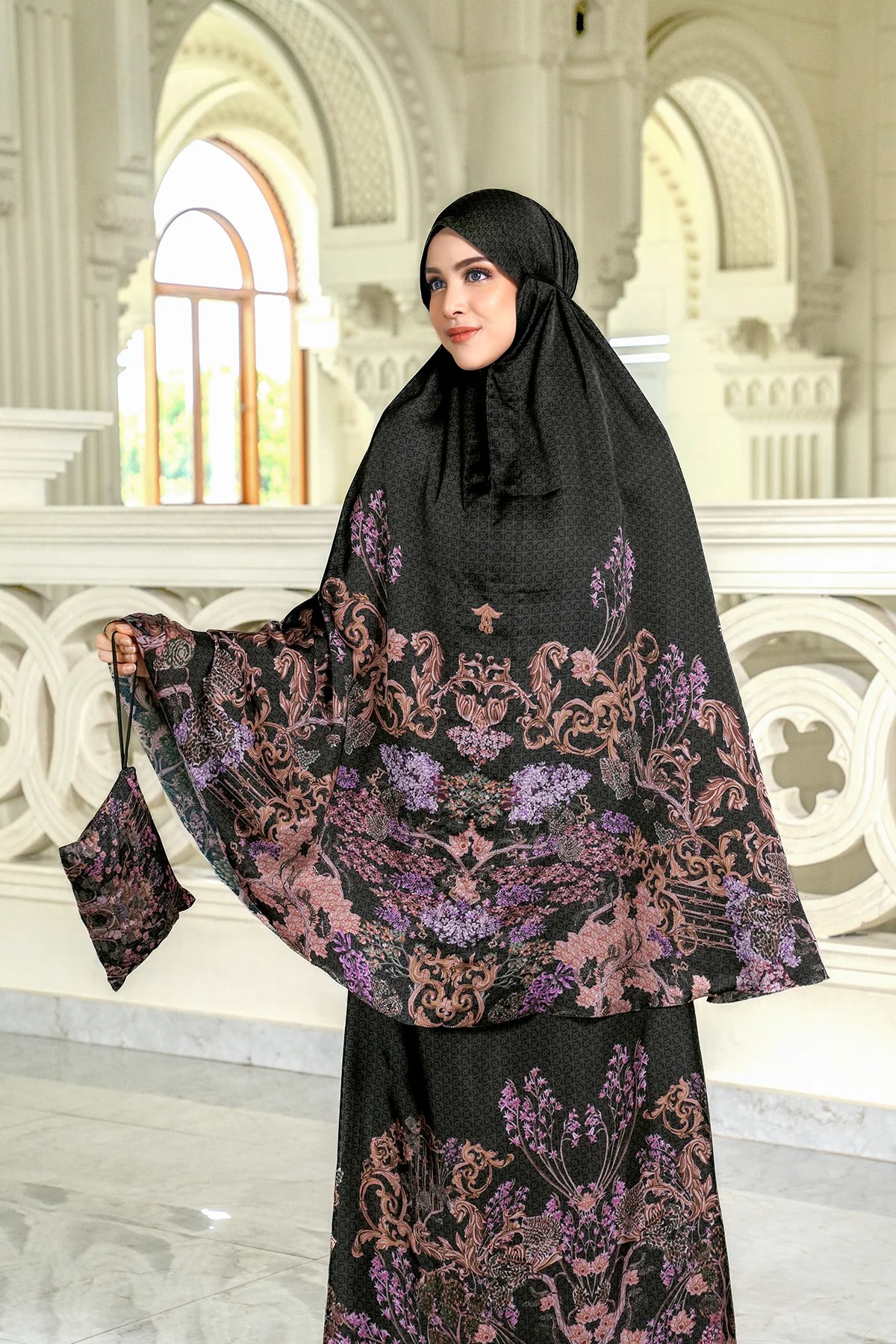 THE PALACE PRAYER ROBE - BUTTONSCARVES