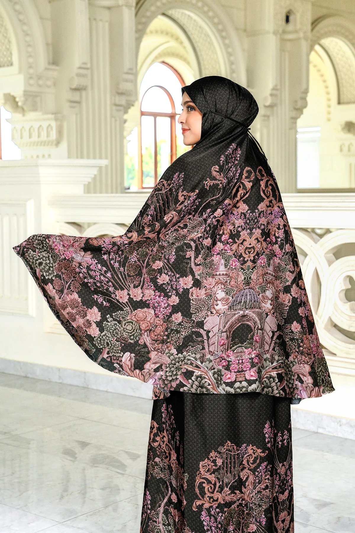 THE PALACE PRAYER ROBE - BUTTONSCARVES