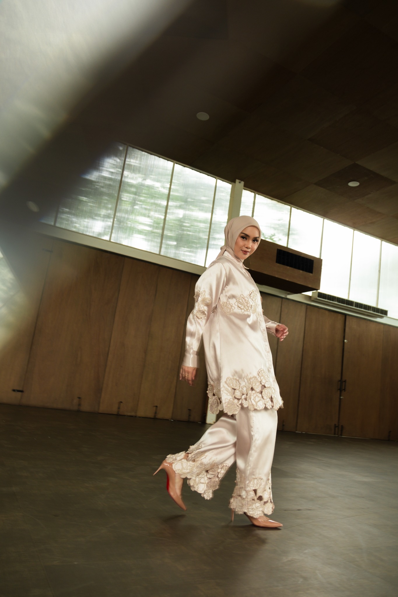 ARETHE TUNIC CREAM - LUMIERE