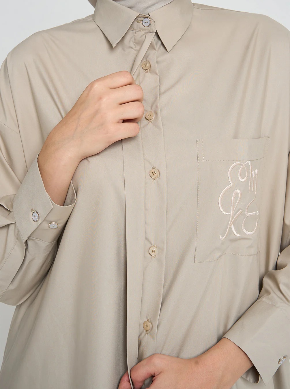 CALLA EMBROIDERY POCKET DRESS - KAMI