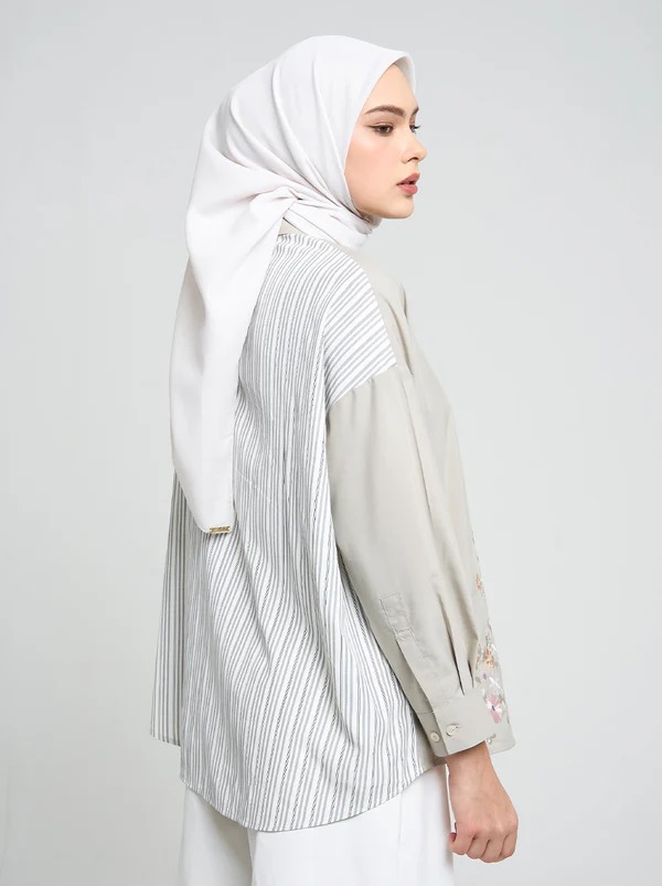 BRIA EMBROIDERY FLOWER TOP KHAKI - KAMI