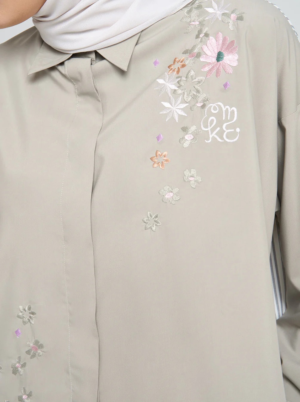 BRIA EMBROIDERY FLOWER TOP KHAKI - KAMI