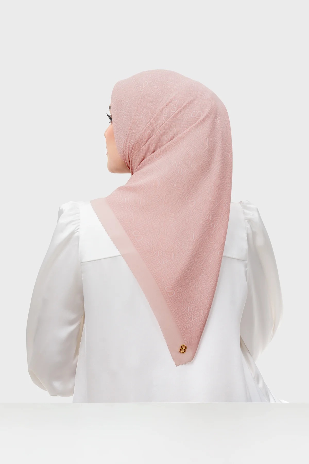 TYPOGRAPH SQUARE - BUTTONSCARVES