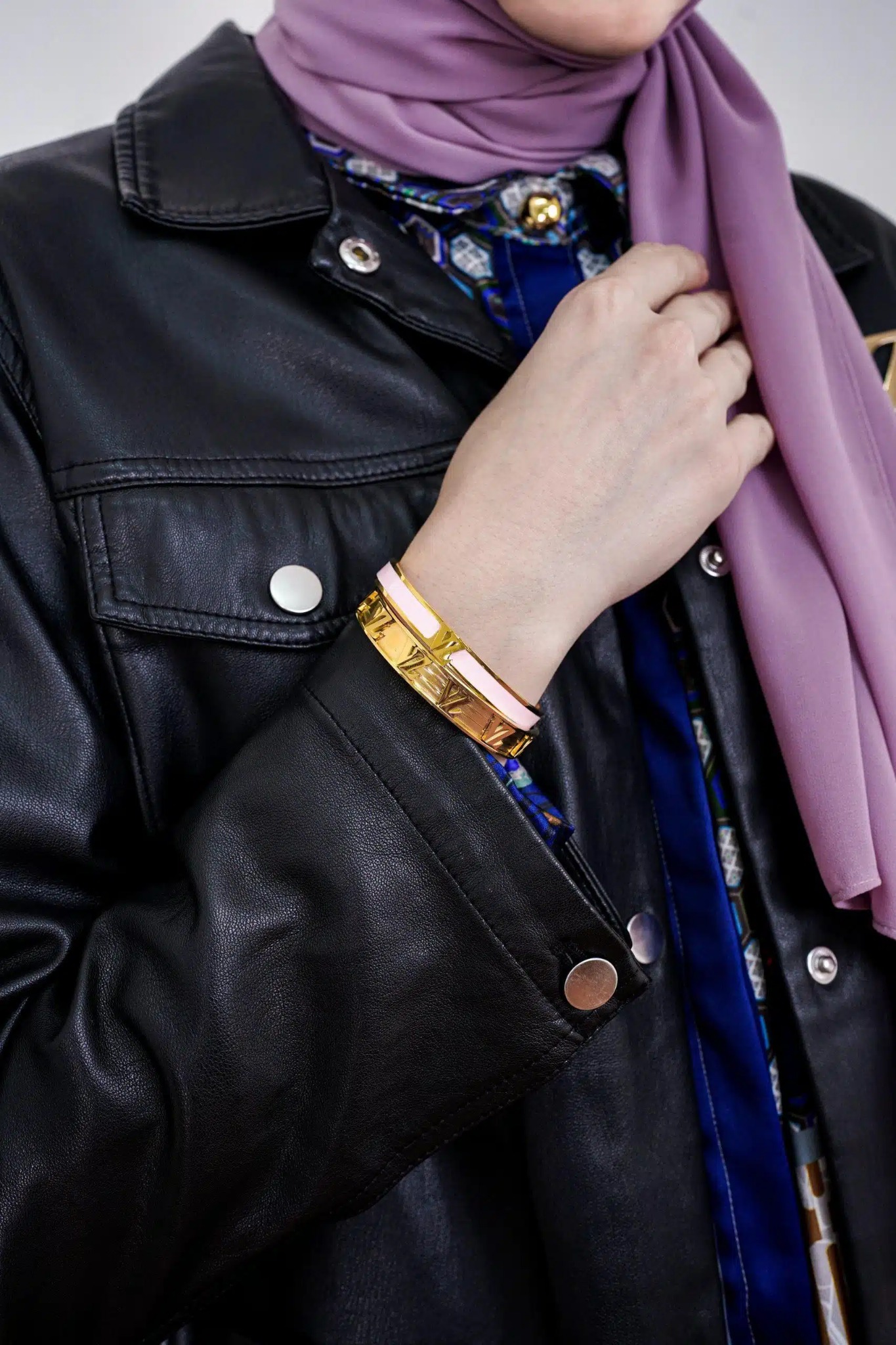 ICON BANGLE - VIVI ZUBEDI