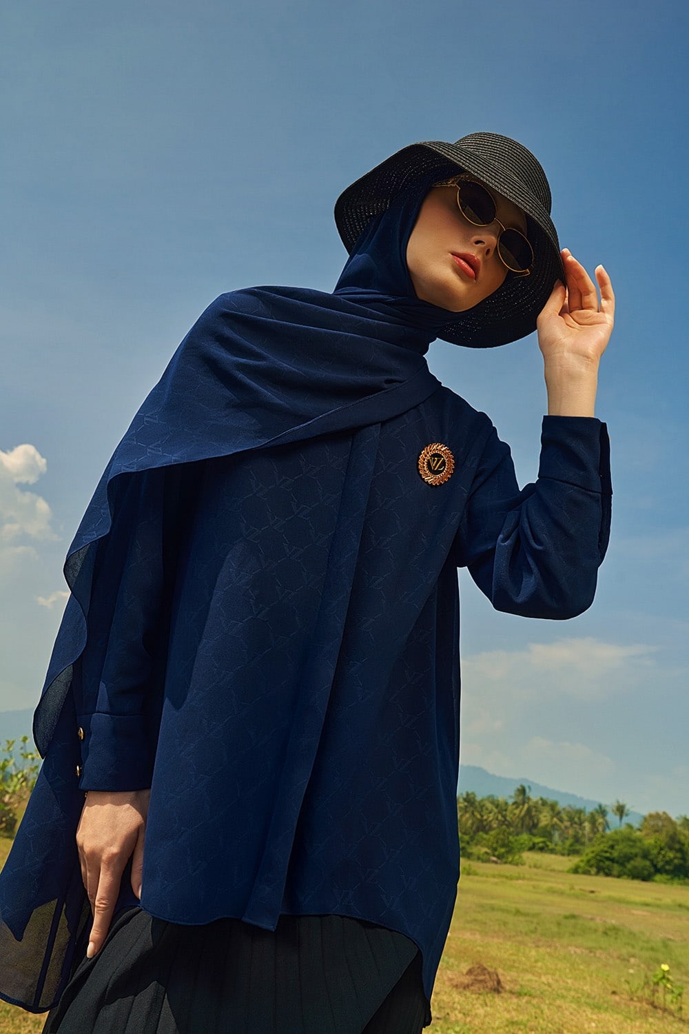 SIGNATURE EMBOSSED TOP - VIVI ZUBEDI