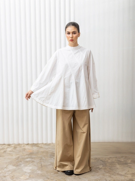 Image of ELOWEN BIAS TOP - KAMI