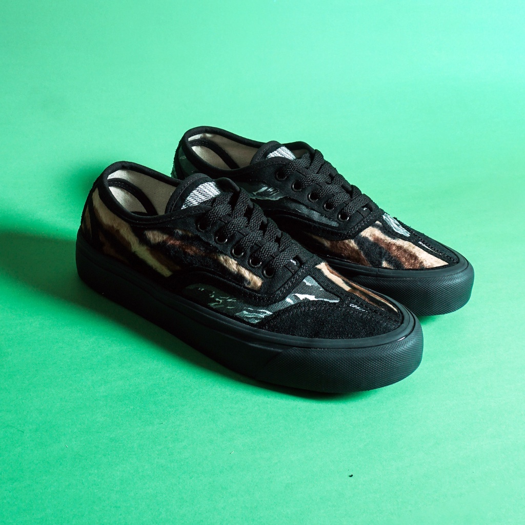 Sepatu Tali Pendek (low) HOPE Breed Tiger