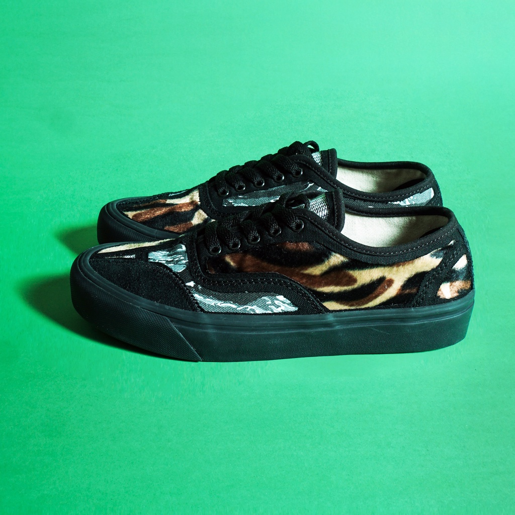 Sepatu Tali Pendek (low) HOPE Breed Tiger