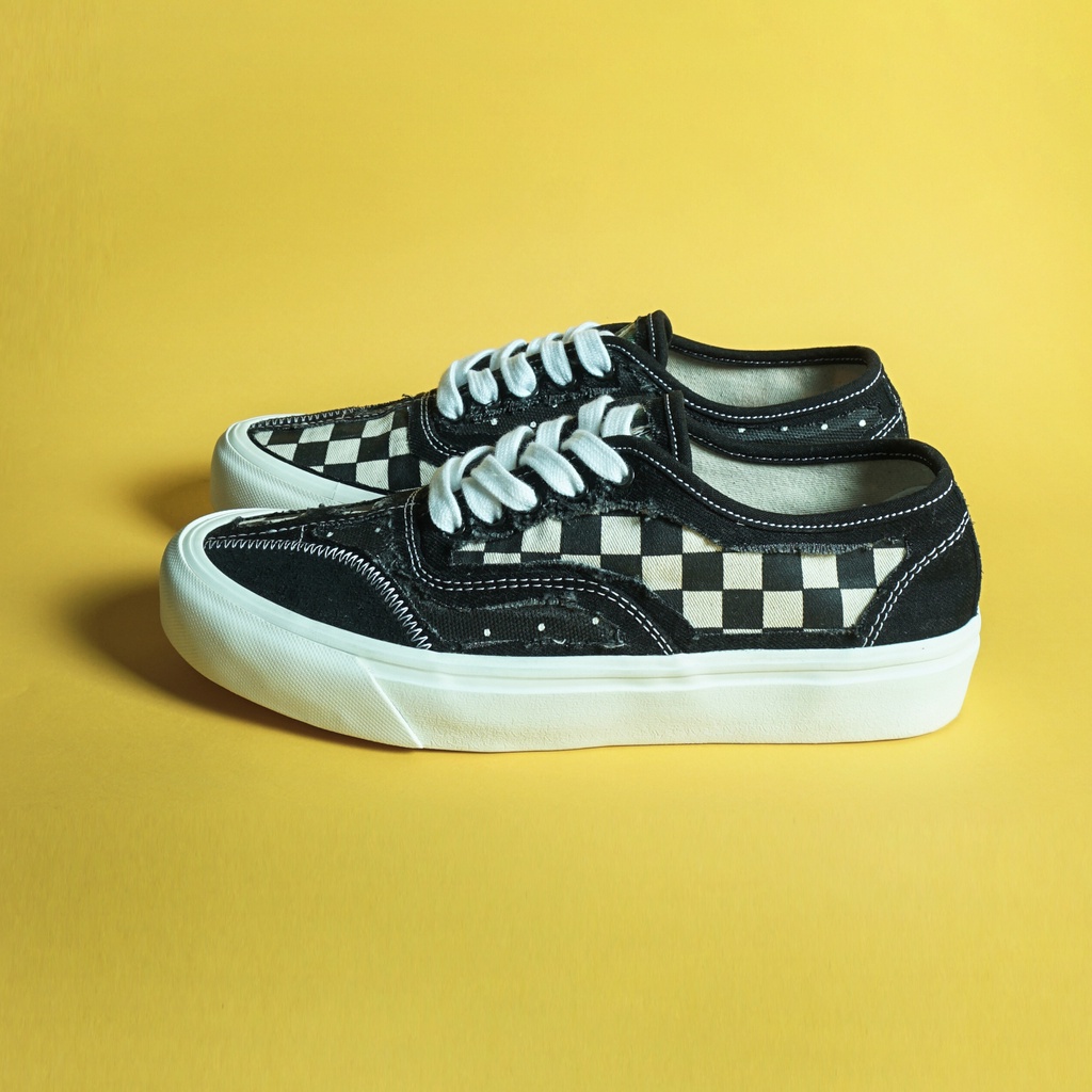 Sepatu Tali Pendek (low) HOPE Breed Black