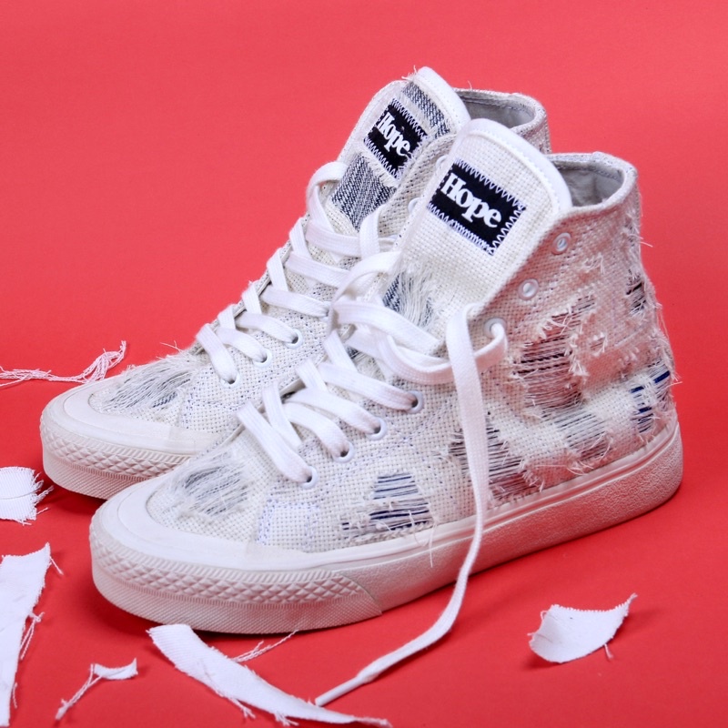 Sepatu HOPE Tinggi Tali BARA WHITE