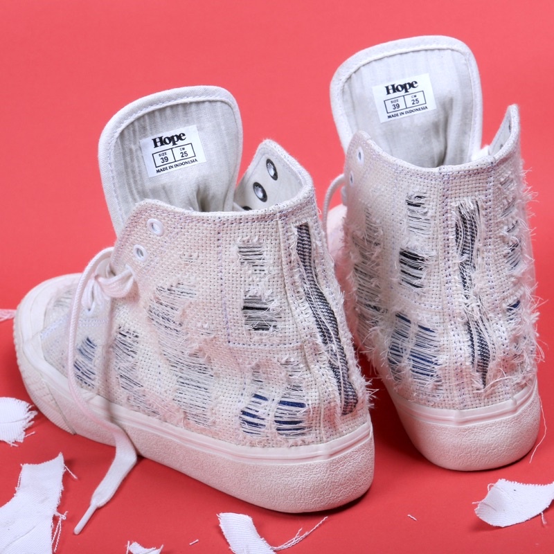 Sepatu HOPE Tinggi Tali BARA WHITE