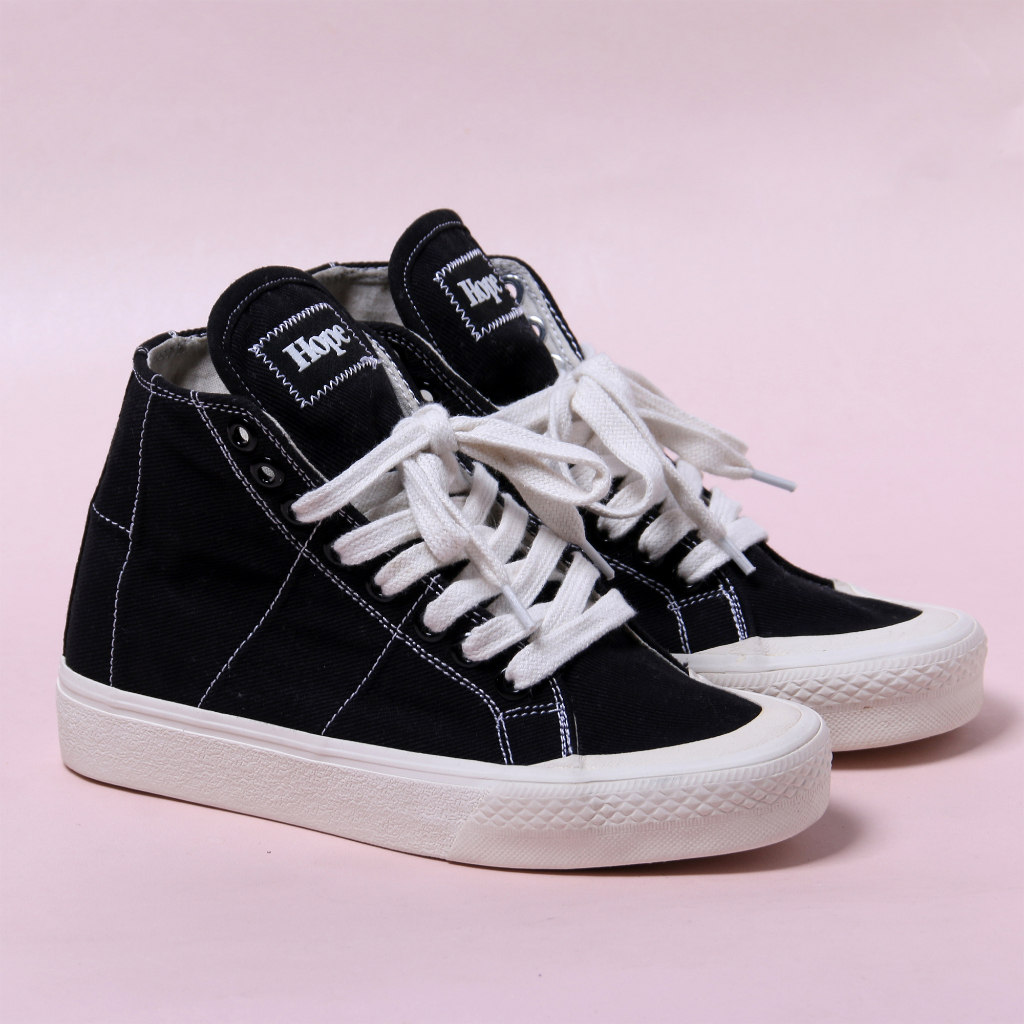 Sepatu HOPE Tinggi Tali BARA BLACK