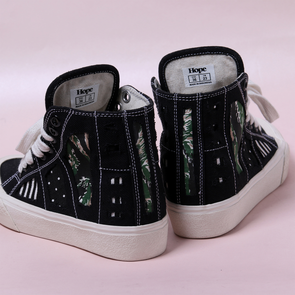 Sepatu HOPE Tinggi Tali BARA BLACK