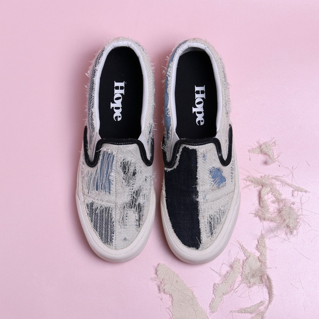 Sepatu Slip On HOPE Bored White