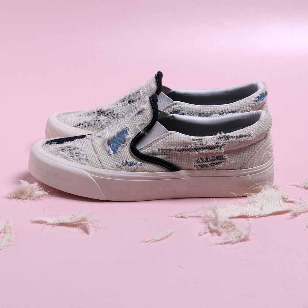 Sepatu Slip On HOPE Bored White