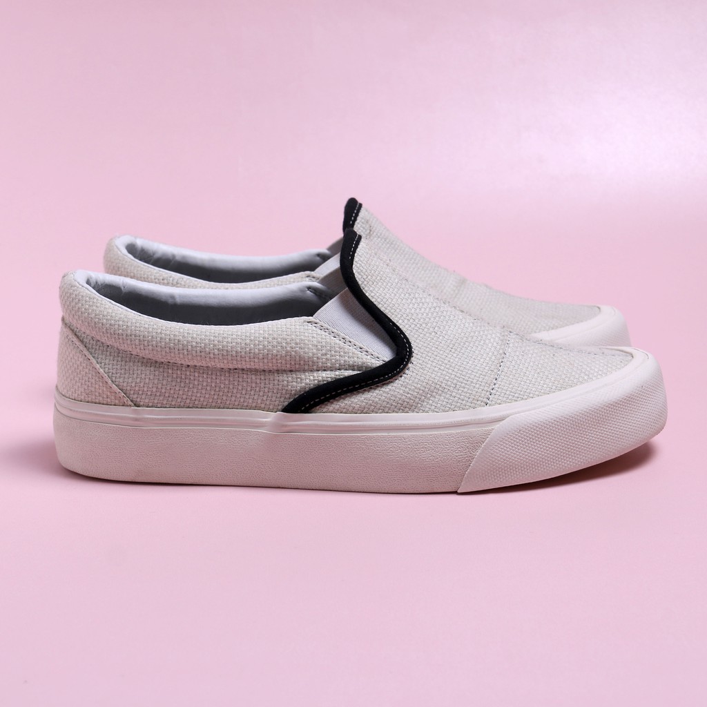 Sepatu Slip On HOPE Bored White