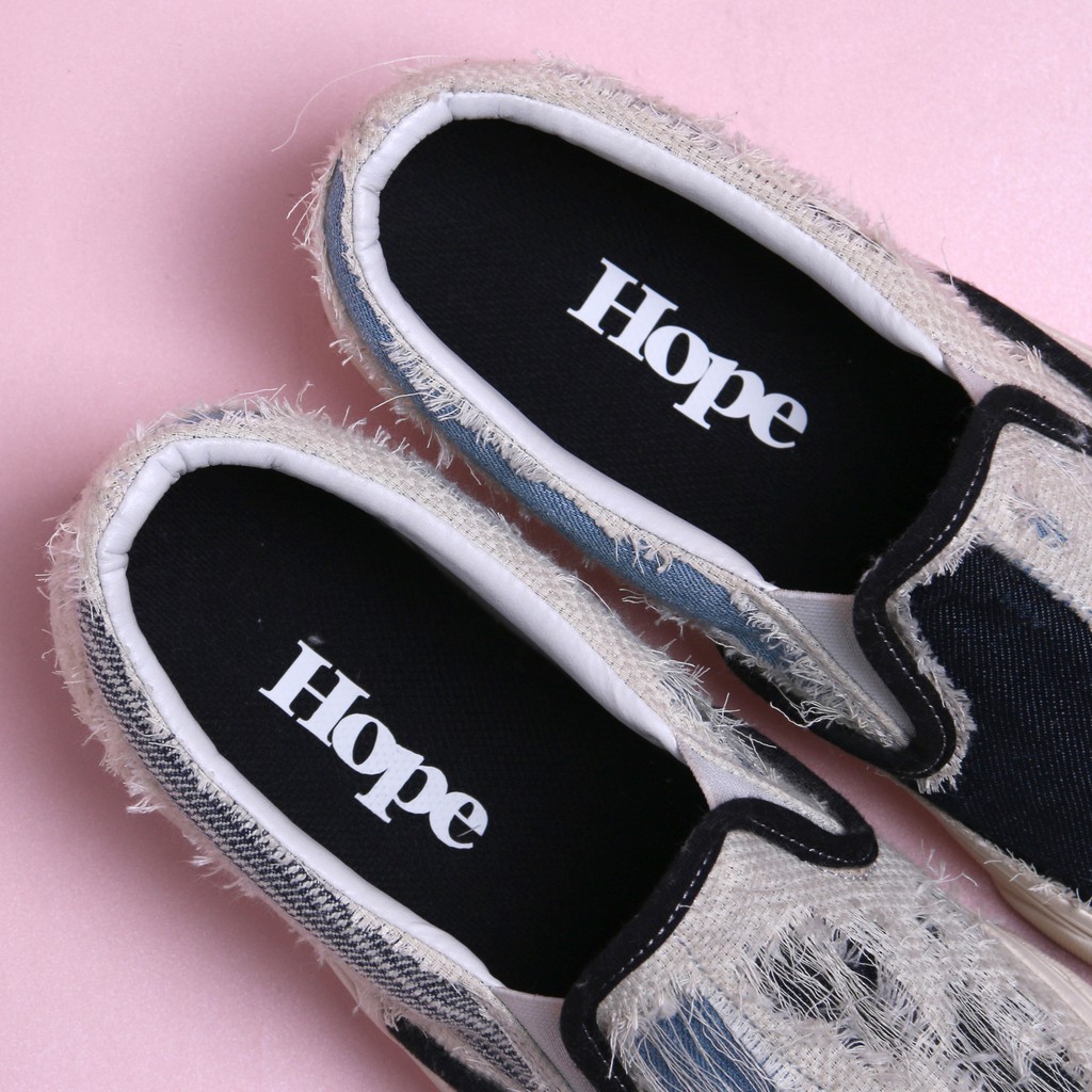 Sepatu Slip On HOPE Bored White