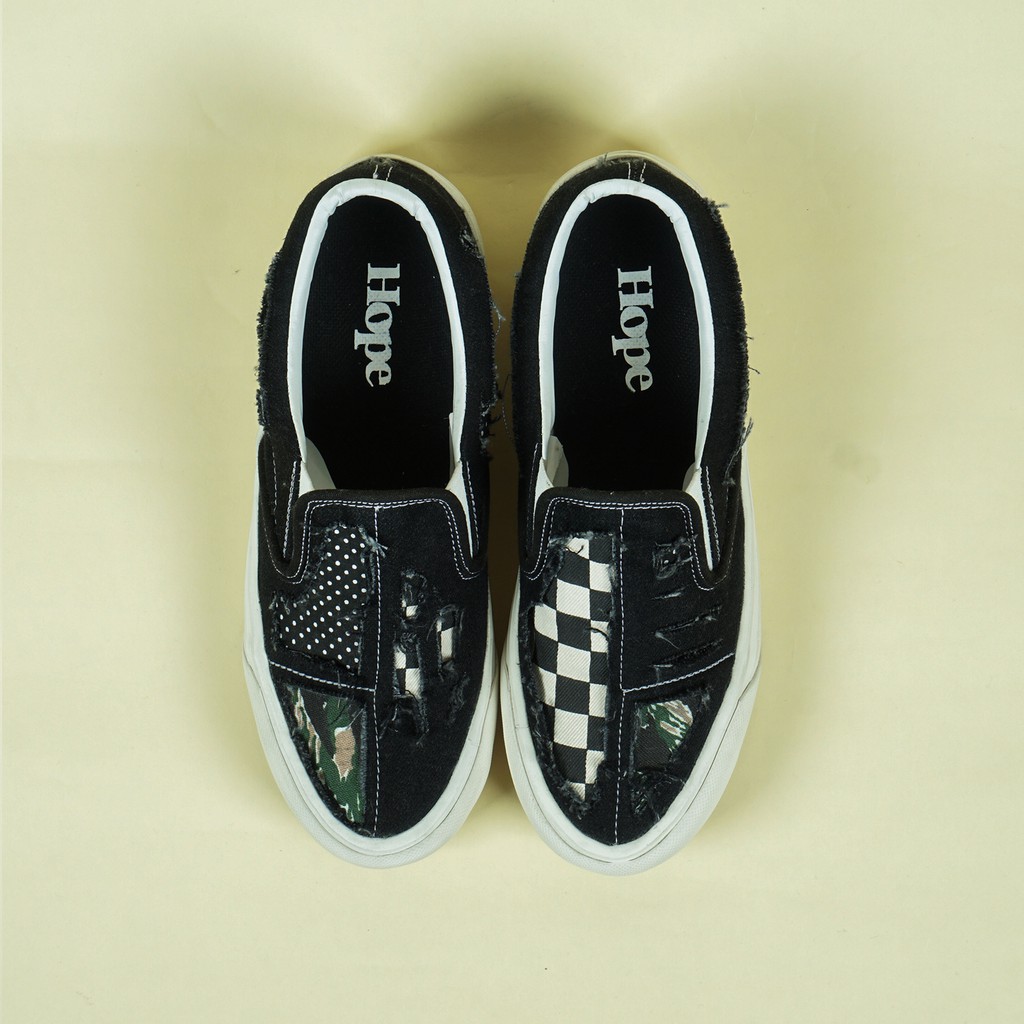 Sepatu Slip On HOPE Bored Black