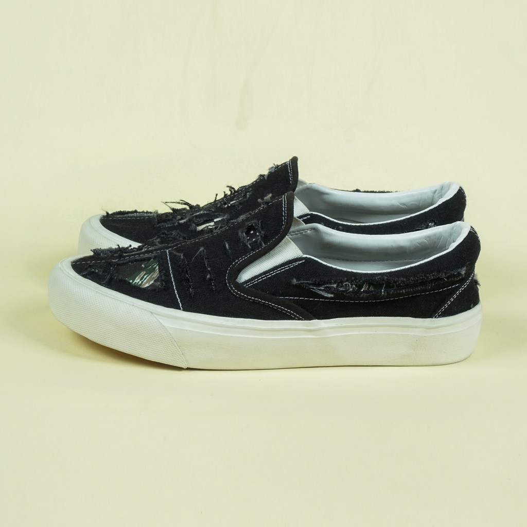 Sepatu Slip On HOPE Bored Black