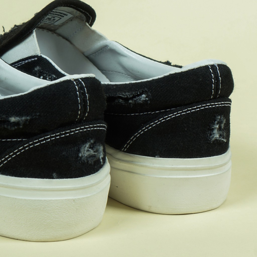 Sepatu Slip On HOPE Bored Black