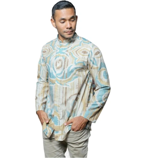 Image of Wearing Ameera - Arumi Koko
