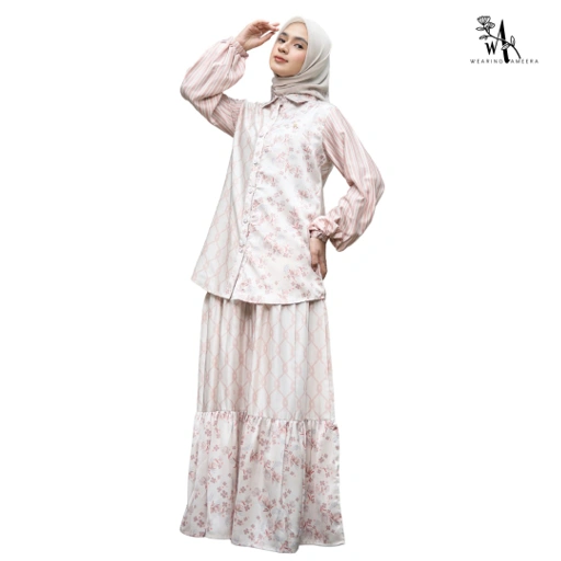 Image of Wearing Ameera - Salwa One Set Atasan Rok Hijab Wanita Cream
