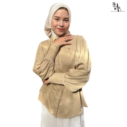Image of Wearing Ameera - Mira Shirt - Atasan Blouse Wanita Muslimah Lengan Balon Elegan Kasual 